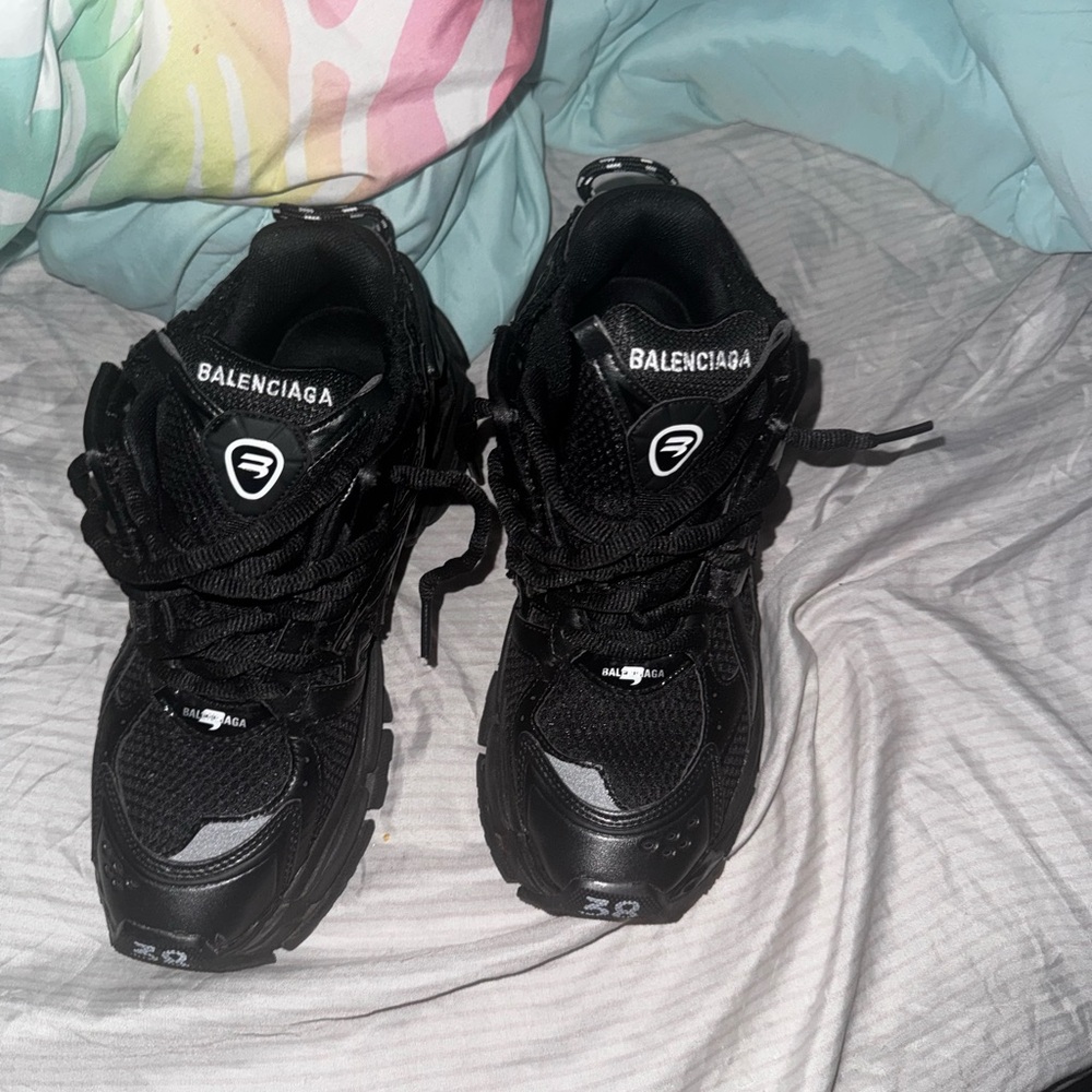 Balenciaga Runners - Picture 4 of 7